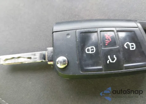 2019 Volkswagen Tiguan 2.0T S z USA, uszkodzony, nr VIN 3VV1B7AX5KM009121